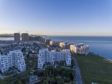 招商马尔贝拉耳朵户型一梯一户!