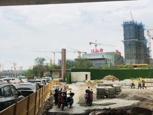 精装四房 楼层好 采光通风好 清华二部 东头