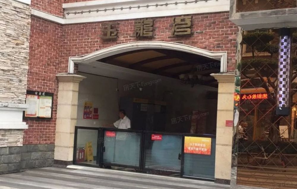 玉龙湾小区租房,三室两厅, 整租·莱茵河畔