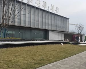 金科中梁美院4室2厅西南