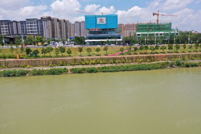 中国铁建西派御江实景图
