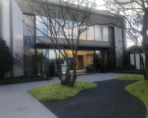 户型方正,设计合理,楼层佳,采光好。