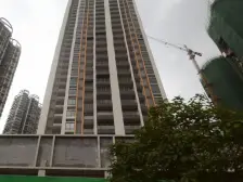 本小区户型巴适的三室两厅双卫的房子