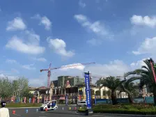 轻轨站 正3房 1楼可做生意 可改造小花园