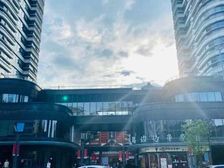 润达国际 毛坯三房 繁华地段