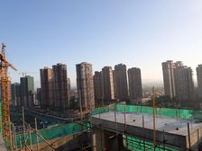 熙畔别院4室1厅东南