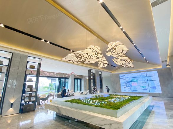 蜀道蓝城·桃李春风商住楼实景图