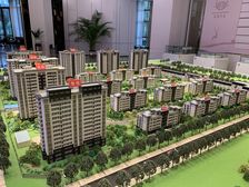 睿湖印象四室两厅两卫两阳台 精装修