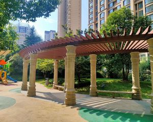 精装两室户型,带车位,小区环境优美