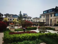 双拼别墅院子进100平,南院北院,地下俩个车位