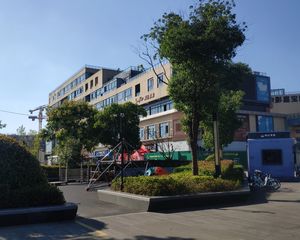 全新交付小区内环境好物业管理,近轨道交通官山河站