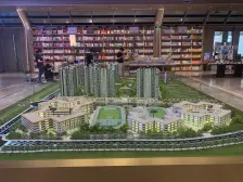 东北通透的三房户型,270采光,三个房间面积大