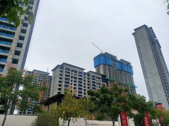 建业滨河珑府