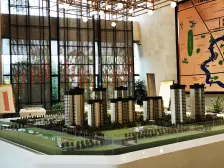 优质4房大平层,轻轨边上,户型方正,出门天街公园