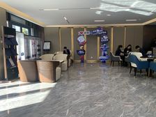 联排别墅 格局无改动 地上三层地下两层