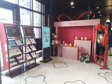 此房四室毛坯,好楼层,视野好,诚心出售,价格可谈