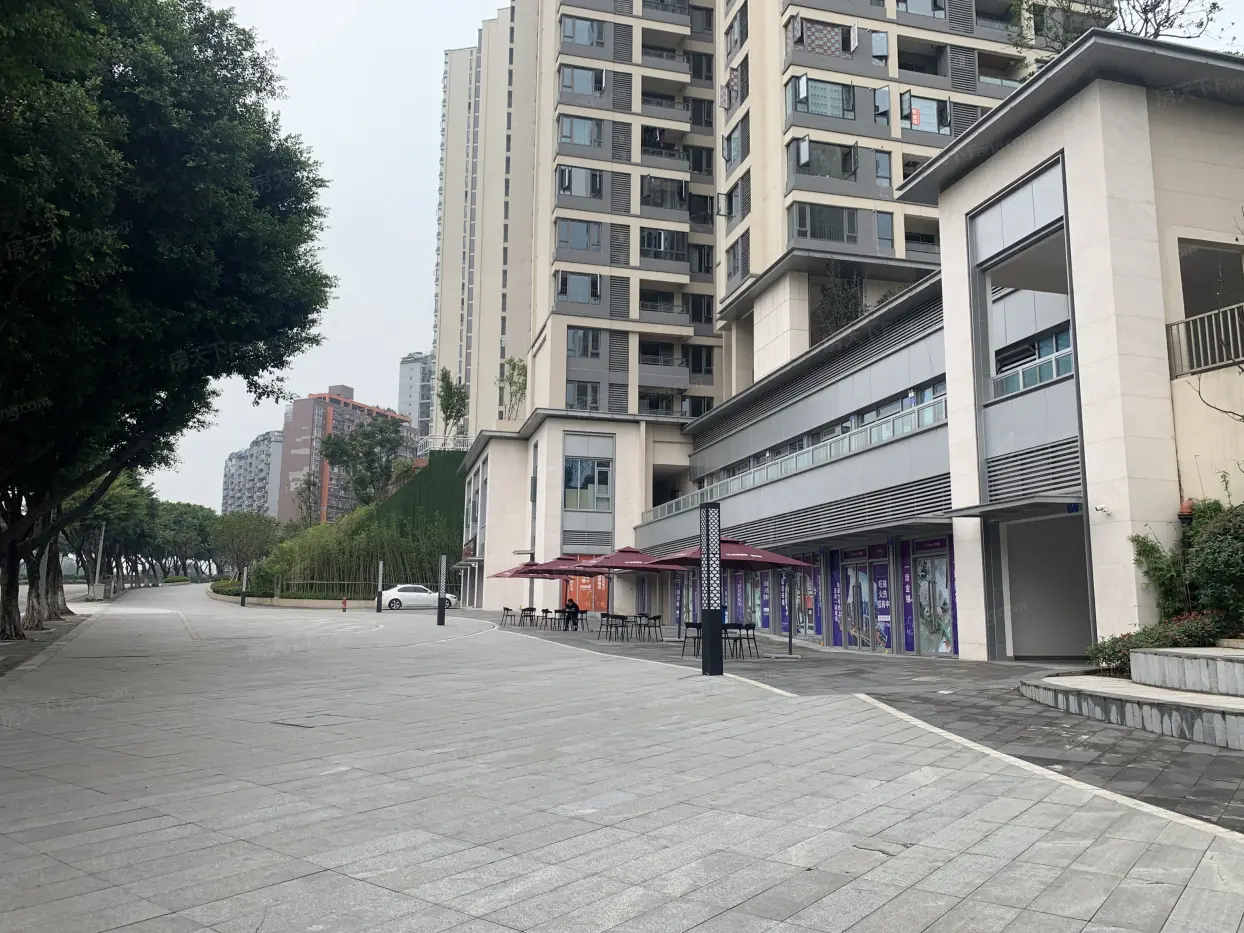 别名:依邻依里(1010)象悦荟售完住宅底商地铁沿线毛坯公共部分带装修