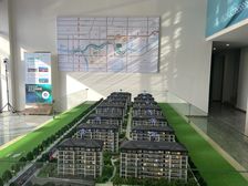 急售3房1卫,轻轨口,交通方便,百变毛坯,环境好