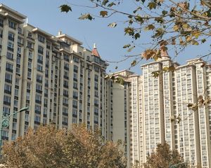 纳丹堡南北两居高楼层业主诚心出售