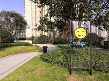 2022年次新小区 住家装修3房2卫 户型方正拎包入住