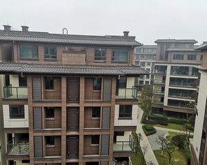 半岛云著3室2厅南