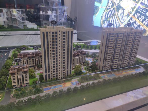 新长海玖龙台别墅实景图