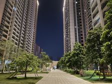 海雅缤纷城2室1厅南