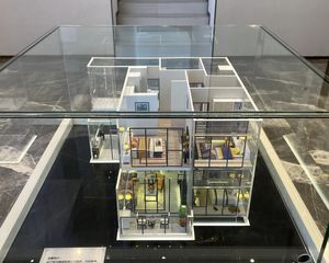 两梯三户,3房2卫,有大平台可以使用,产权清晰无贷款