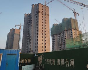 经开shiyan一路之隔中南高科深圳科技产业园近麦德龙近