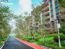 双拼大别墅 大花园 双气 诚心出售