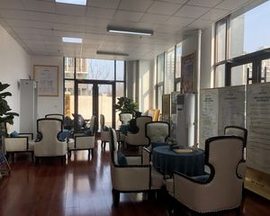 谷德广场东方路卧龙街东方公馆四室房精装修可直接入住