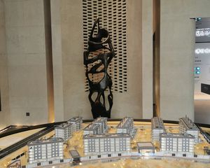 金科中梁美院4室2厅南北
