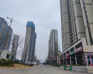 四房醉居姓价比,采光好,小区环境优美,融创城