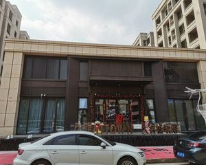 22年次新小区,靠近兰生复旦和万达茂,精装修拎包入住