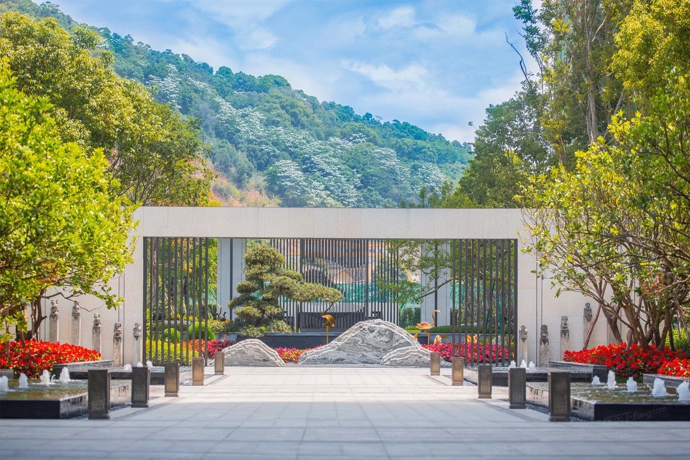 官方潮州龙光御水岸售楼处电话4007631618转90466营销中心最新详情