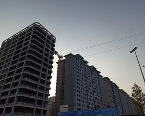 中建锦绣天地4室2厅东南