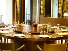 鲁能格拉斯小镇 5室2厅 东 南 西 北