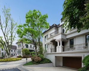 龙湖舜山府4室2厅东南