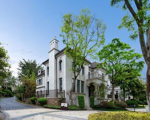 龙湖舜山府4室2厅南北