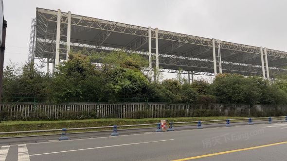 青城鉴山二期周边配套