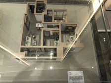 此房为毛坯三室,连廊中间户采光无遮挡
