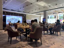 此房业主诚心出售,楼间距宽,好户型,中间楼层,