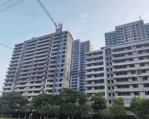 尖山湖南北通透中间楼层精装大三房
