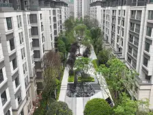 轻轨四房洋房+临公园环境舒适+户型方正