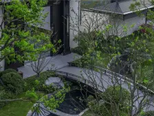 微电园新小区,端户一楼带三面花园