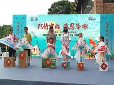世纪山水双拼别墅,带车位,大花园
