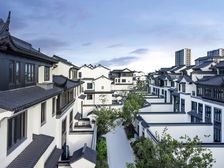 湖畔云庐一期南排观景房车位储藏室满两年可贷款