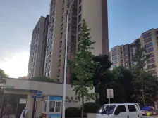 税费少,楼层高,采光视野都比较优质,房东诚意出售