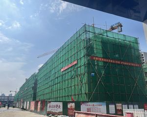 渤海路旁品质小区劳斯莱斯户型客厅朝阳