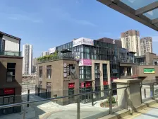 总价低做两层适合刚需次新小区大多数的都是年轻人